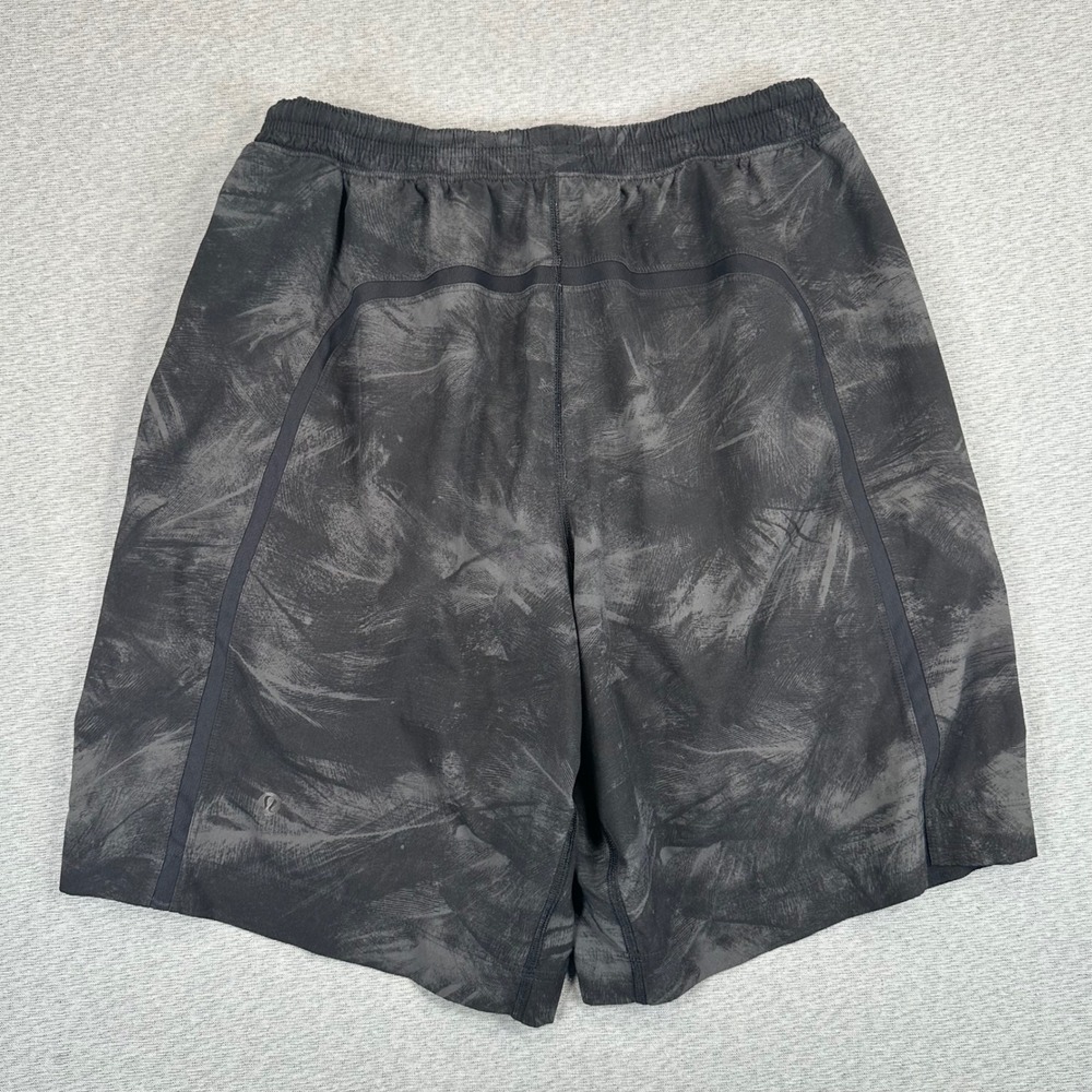 Lululemon Pace Breaker Shorts Mens M Black Grey Brushstroke Camo Lined Athletic